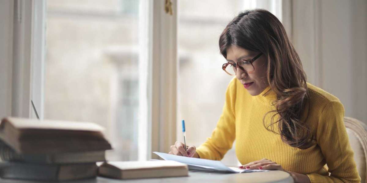 Choosing the Right Business Dissertation Topic: Ideas to Inspire Your Research