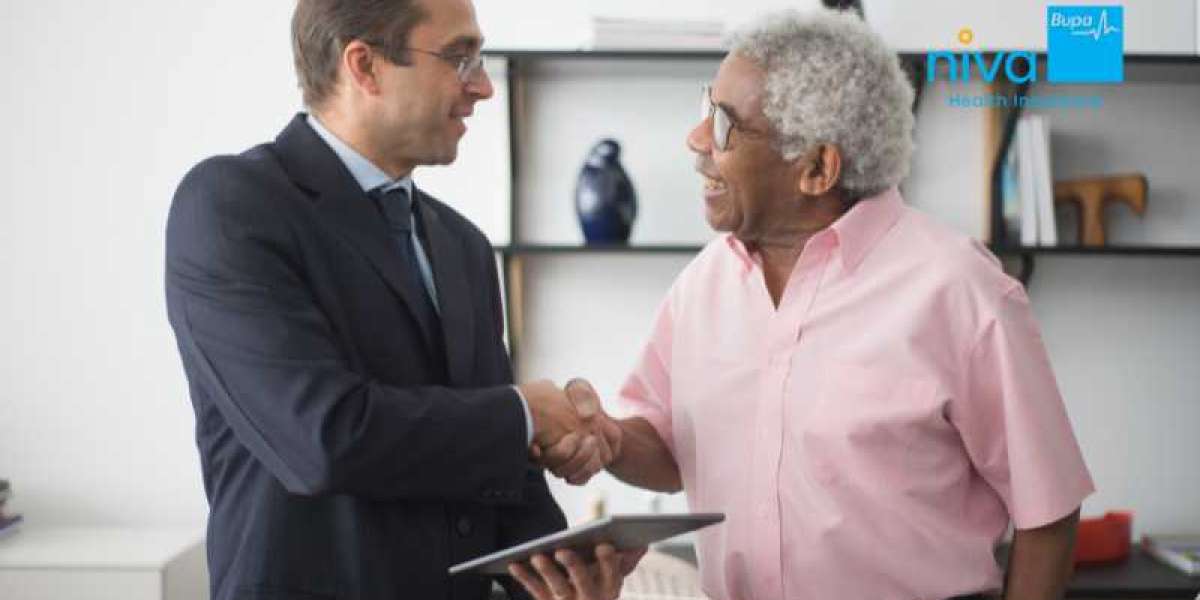How to Become an Agent: A Step-by-Step Guide to Starting Your Career