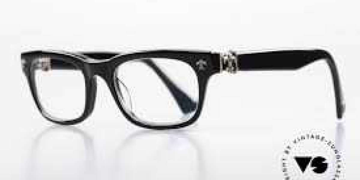 Chrome Heart Glasses – The Ultimate Symbol of Luxury Eyewear and Street Prestige