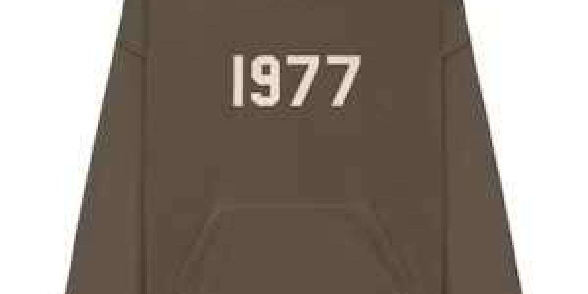1977 Essentials Hoodie – A Symbol of Heritage, Comfort, and Modern Streetwear