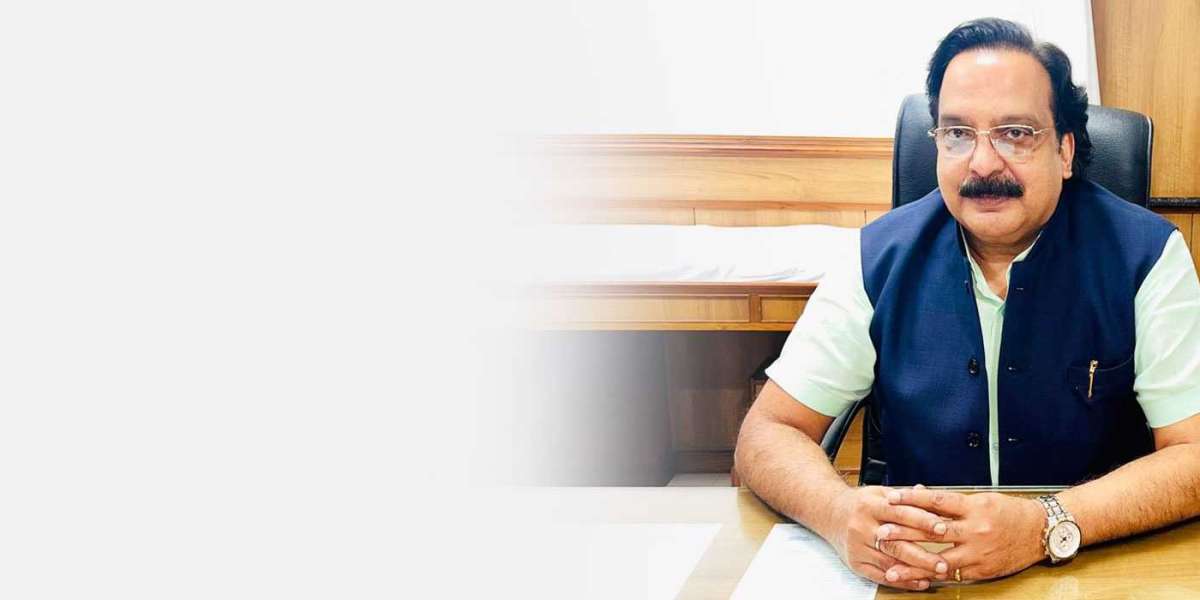 Precision Orthopaedic Treatment with Joint Replacement Surgeon in Delhi