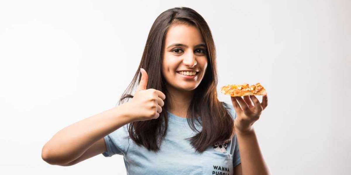 How Can You Enjoy the Best Pizza in Dwarka Without Leaving Home?