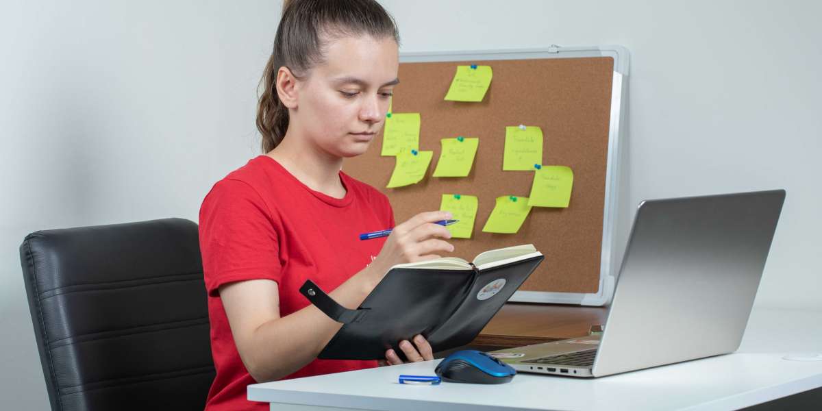 Managing Studies Smartly with Affordable Support