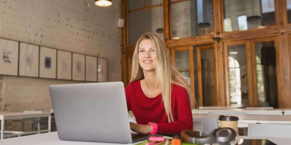 How to Excel in Your Business Degree: The Secret to Success