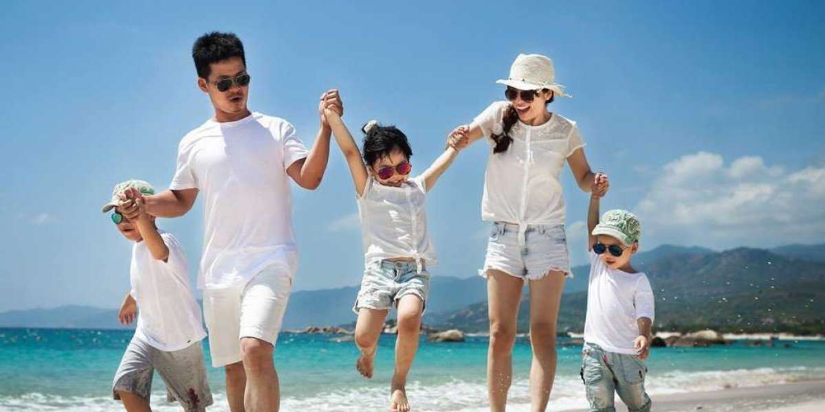 Bí kíp dắt cả đại gia đình đi du lịch hè: Đông tới đâu cũng cân tất!