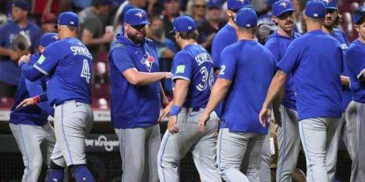 Blue Jays Birthdays: Boyd, Kilgus, Murray, Snider, Tabler
